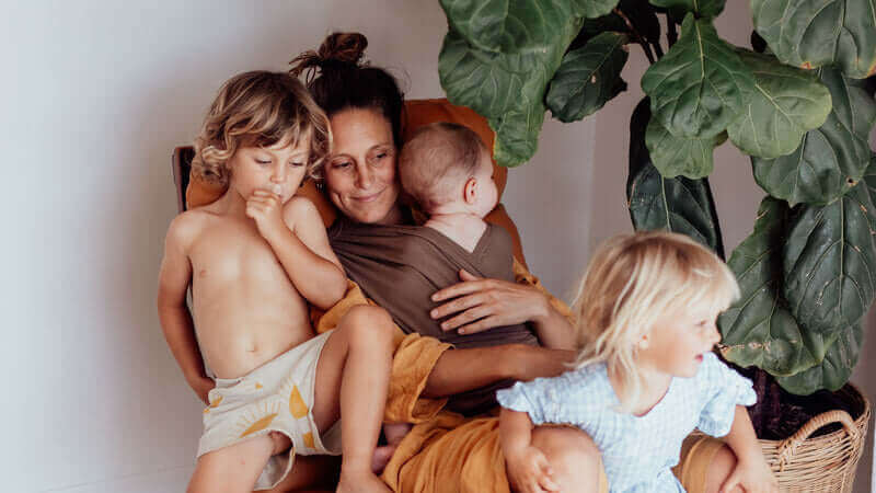 Babywearing and Travelling with a Newborn for the Holidays