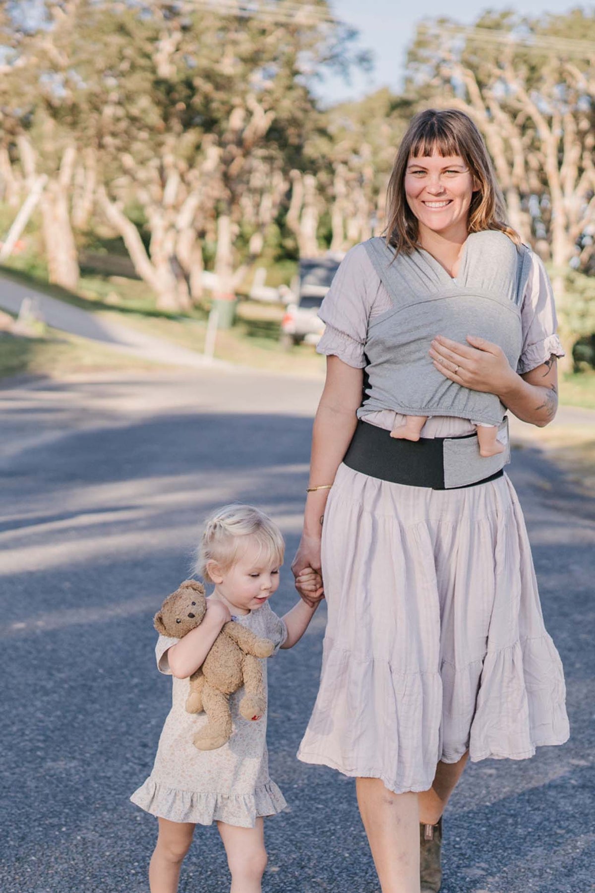 Babydink baby carrier with pocket - Grey Marle